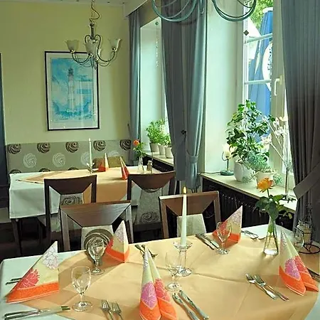 Land-gut-hotel Westerkrug Отель Wanderup