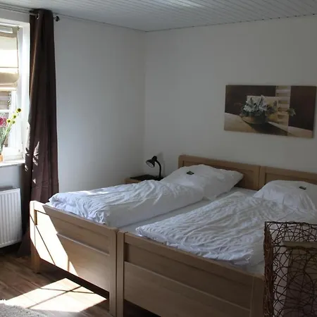 Land-gut-hotel Westerkrug Отель Wanderup